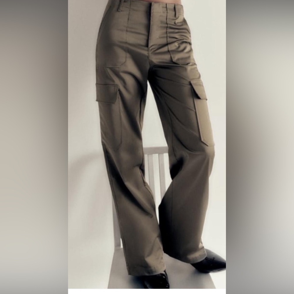 NWOT Zara satin cargo pant size small